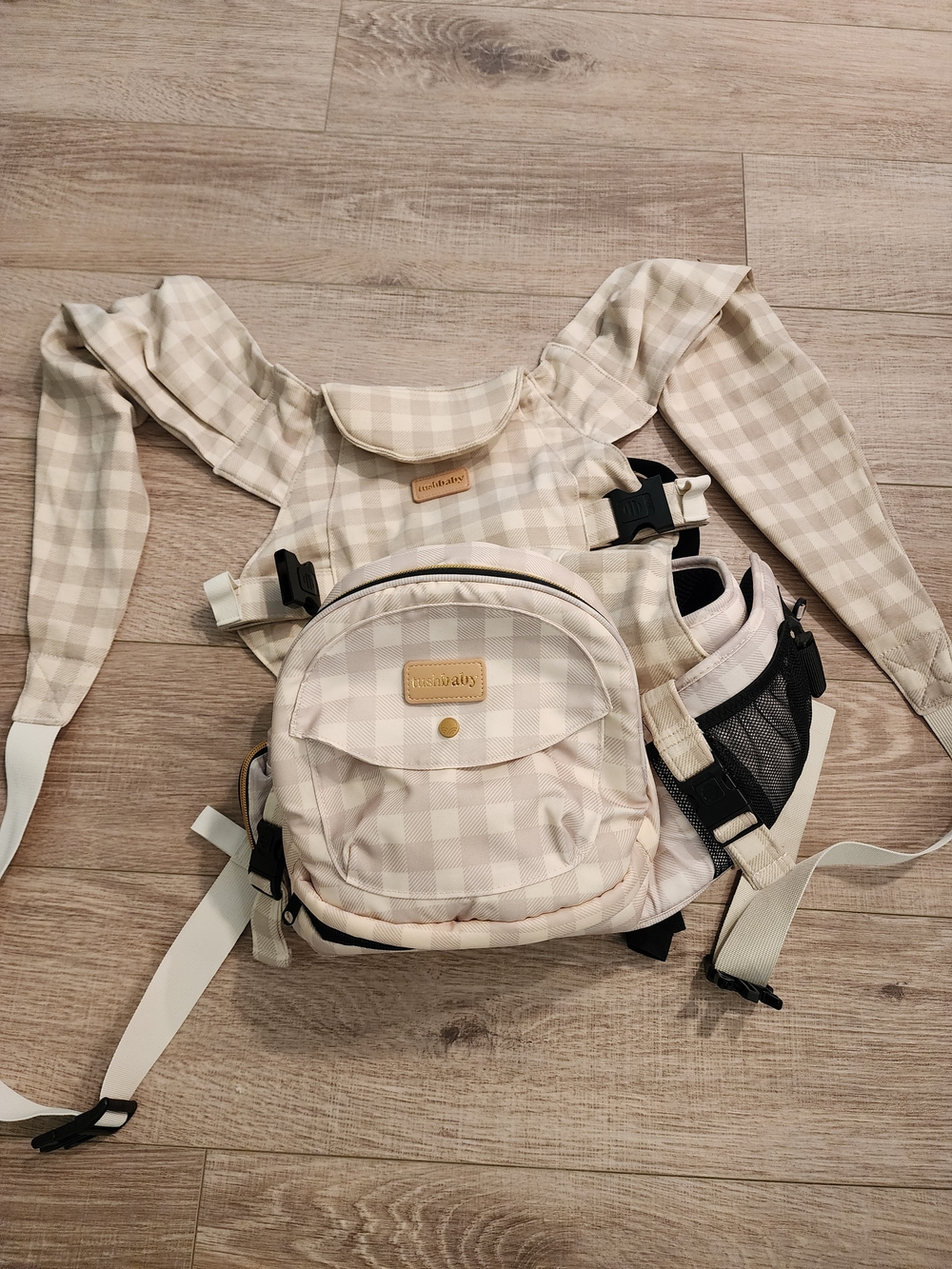Tushbaby Hip Carrier And Hands-free Attachment